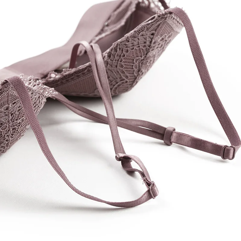 2018 sexy lace bra set Summer female lingerie Thin cup push up bras Wire free Breathable Embroidery for girls and panty sets |