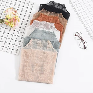 Блузка женская черная с вышивкой в виде цветов