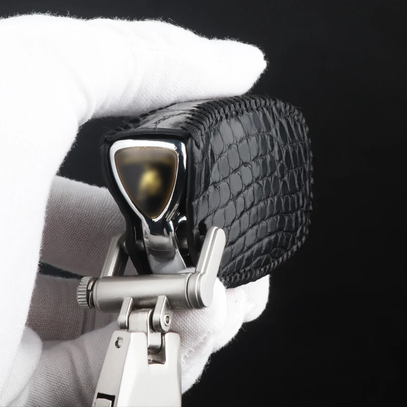 Dedicated to Lamborghini key case Aventador/Huracan car badge key cover car key box leather key cover key bag ring accessories