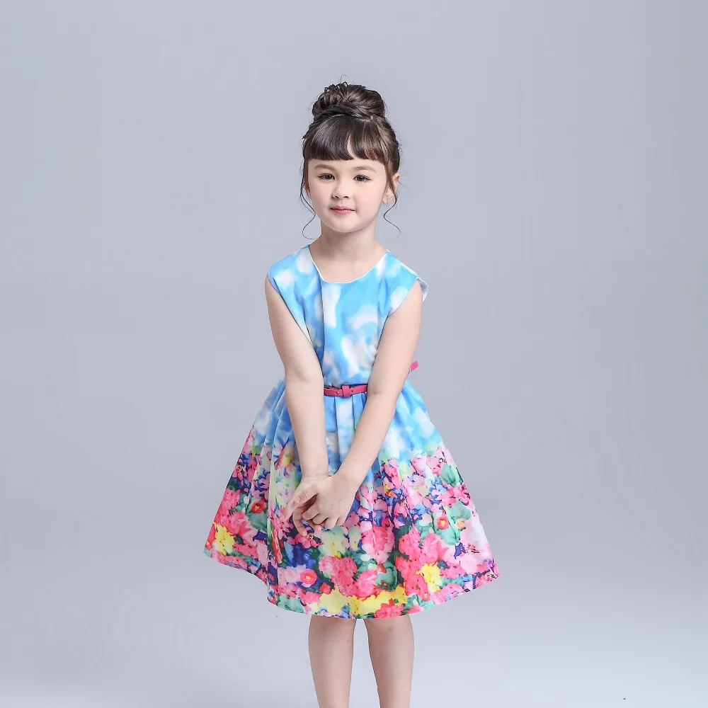 Бесплатная доставка Лето 2017 г. детей Цветочное платье без рукавов полный травы