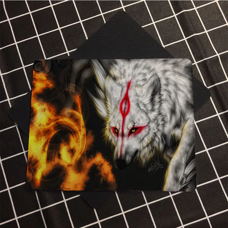 Фантастический Okami огненный красный с девятью хвостами лиса персонализированный