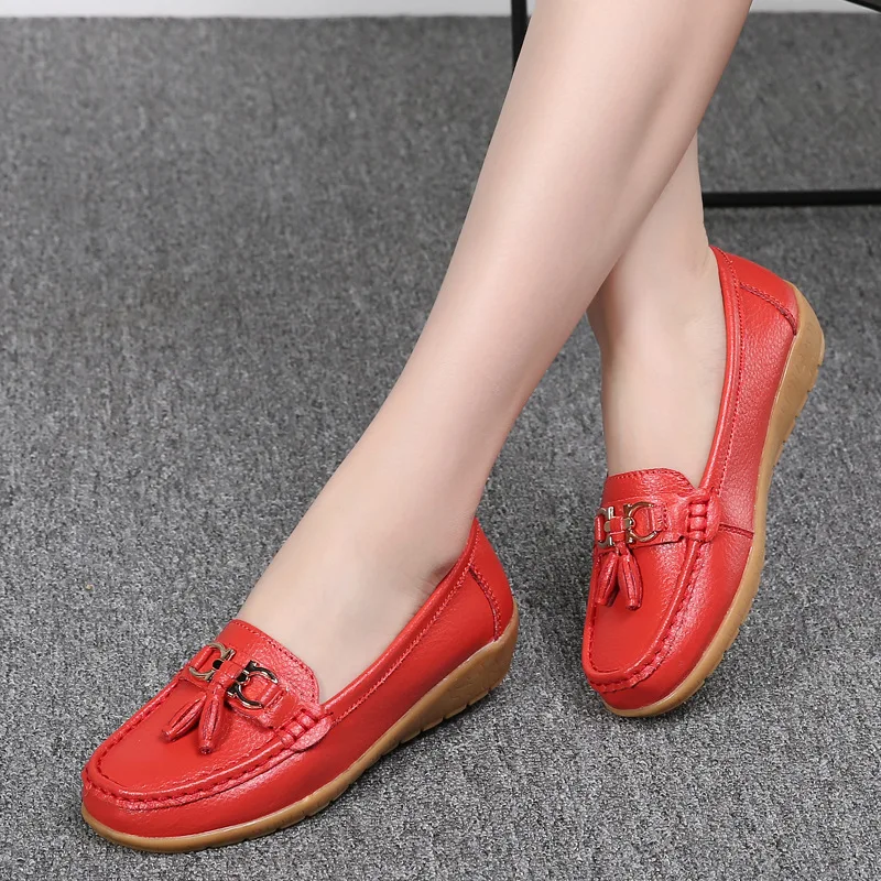 

2021 Shoes Woman metal tassel Cow Leather Flats Women Slip On Women's Loafers Female Moccasins Shoe Large Size 35-44 RED