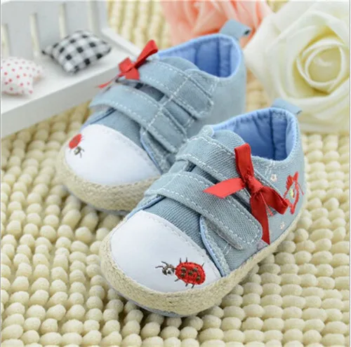 Новинка 2015 детская обувь с принтом божьей коровки Детские кроссовки для