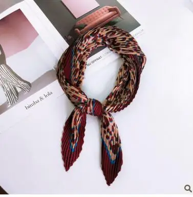 7 Leopard Red Квадратный морщинка Леопардовый Шелковый маленький шейный шарф для женщин мнущаяся Бандана с принтом в горошек Шелковый Атласный принт платок женский носовой платок - Цвет: 7 Leopard Red