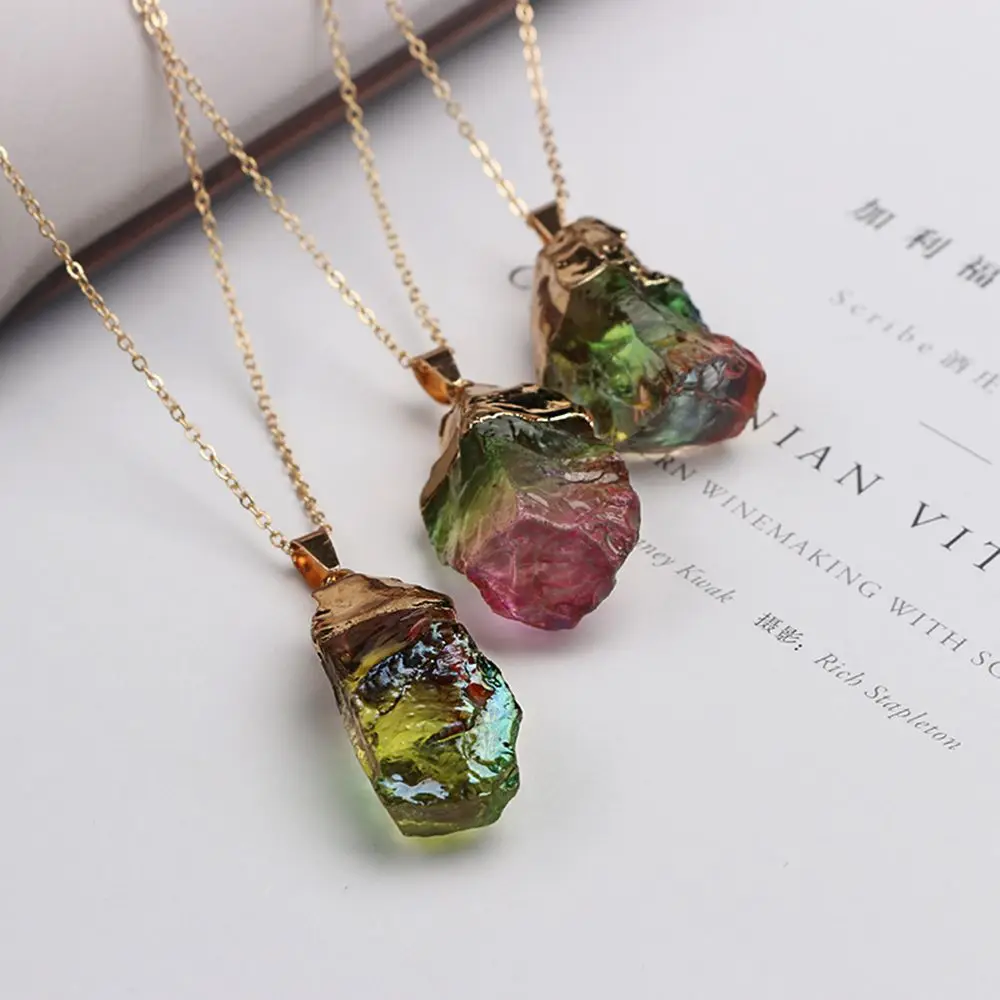 Ожерелье с подвеской из натурального камня женское ювелирное изделие яркое