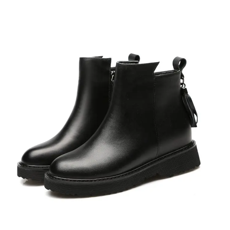 black with plush Хлопковые ботильоны на плоской платформе; женская кожаная обувь, увеличивающая рост; Ботинки martin с кисточками; женская теплая плюшевая зимняя обувь - Цвет: black with plush