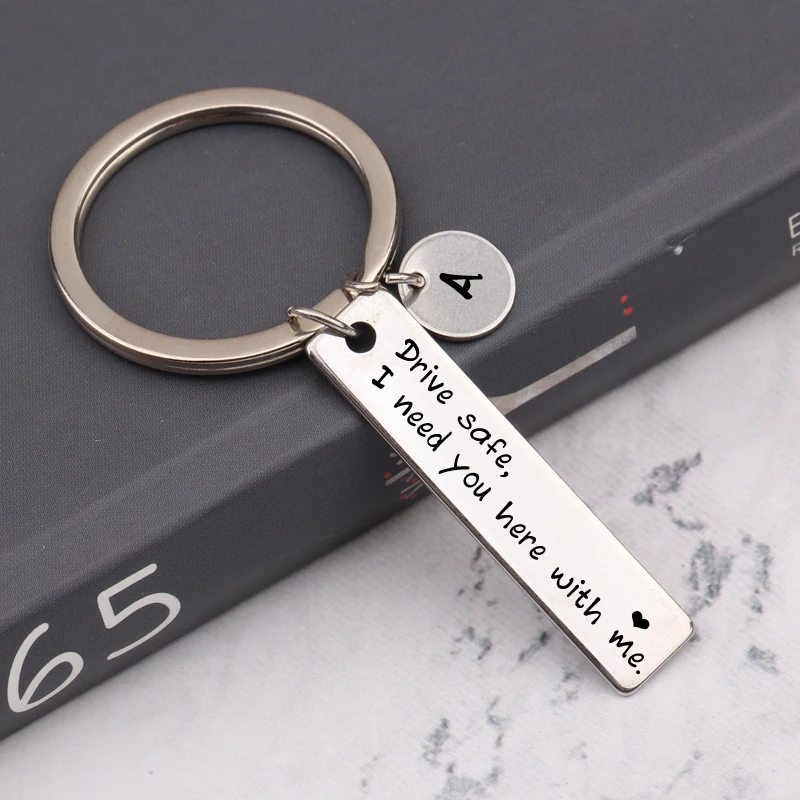 Брелок для ключей с гравировкой надпись на заказ влюбленных подарок брелок