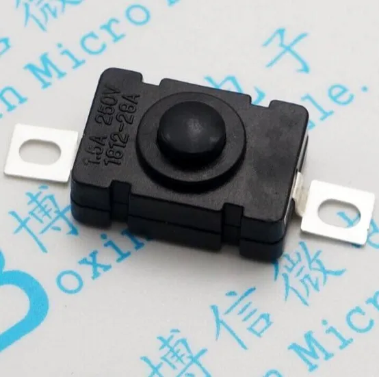 

Free shipping 200pcs KAN-28 1.5A250V Flashlight Switches Self Locking SMD Type 18 x 12mm Push Button Switches