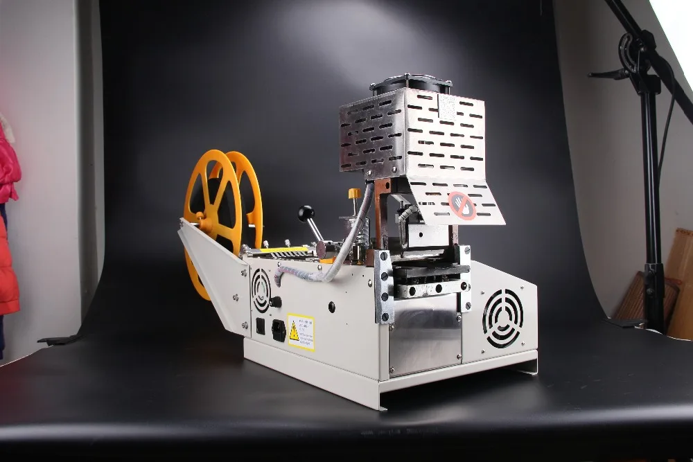 120-C computer automatic Cloth belt Oblique hot cutting machine, tape zipper Nylon webbing elastic belt cutting