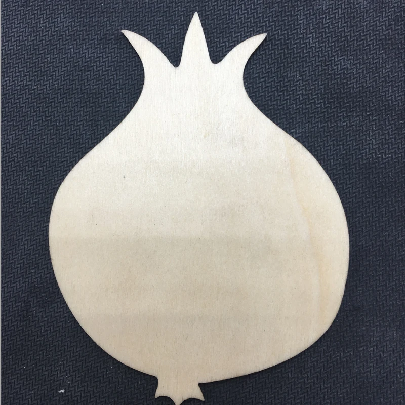 

Free shipping!95mm*70mm Natural Unfinished onions Cutout Craft Beads