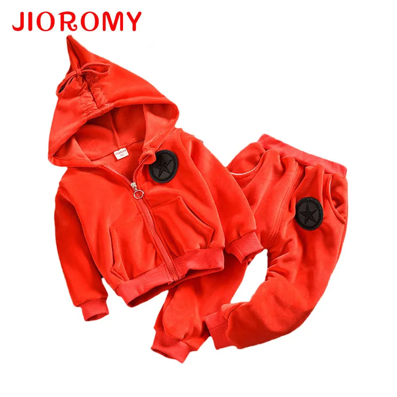 

JIOROMY2017 комплекты одежды для маленьких мальчиков зимние плотные печатные буквы пятиконечная звезда с шапкой костюмы для мальчиков детская о...