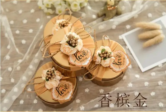 

10 pcs Wedding candy box Retro Elegant Party packaging European tinplate candy box Flower round iron boxes Decoration