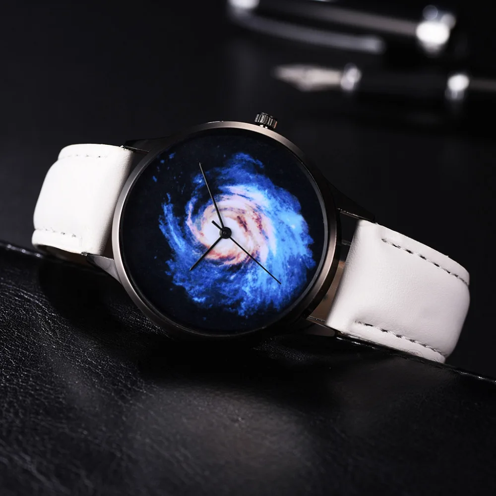 Женские кварцевые часы с ремешком и звездой Vortex темно синие из искусственной