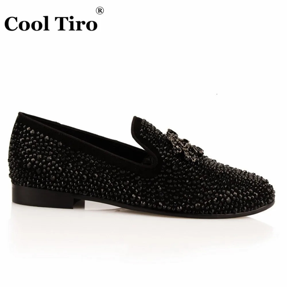 Черные замшевые мужские лоферы со стразами шлепанцы с кисточками и кристаллами