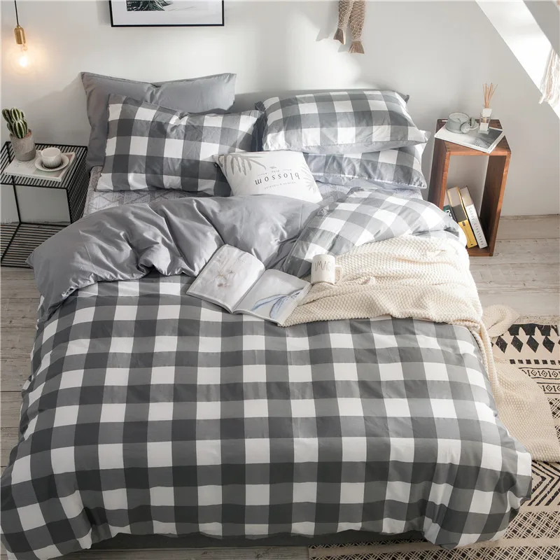 

Cotton home textile bedding Four pieces set 1.8/2m Europe and the US oversized quilt bed linen dormitory Three pieces set soft