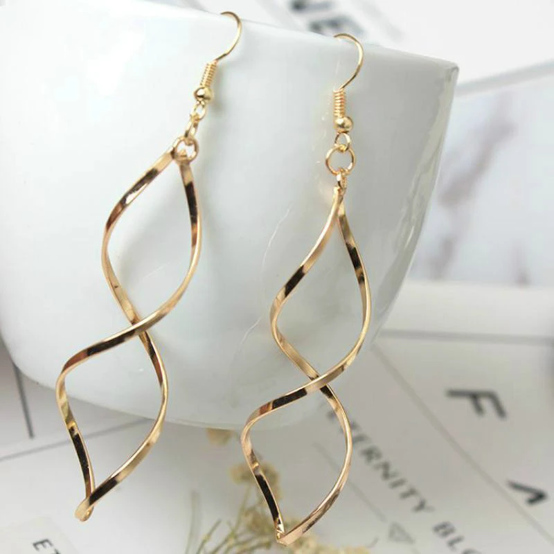 

korean American Jewelry Minimalist Sense Earrings Spiral Wave Curve Earrings For Women Gift Earings Fashion Jewelry