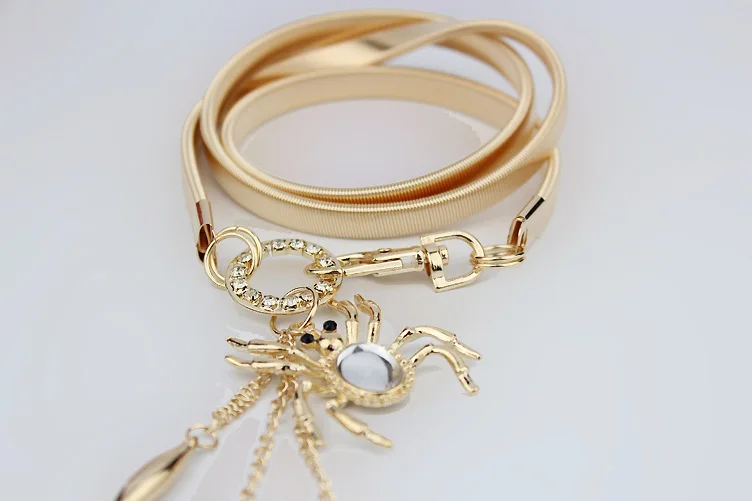 Женское эластичное платье с цепочкой и кристаллами Серебряное металлической |