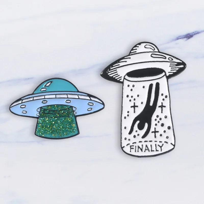 UFO Drop Oil Cartoon Alien Brooch enamel pin space ship badge rocket outer future world adventure gift Free delivery | Дом и сад