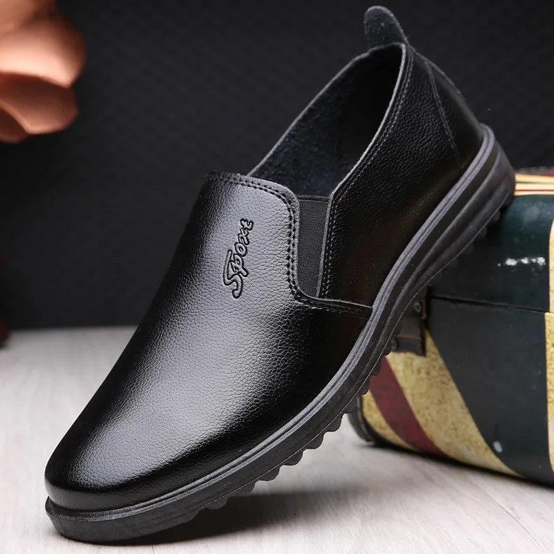 black-slip on LIN KING/Новинка; модная мужская кожаная обувь слипоны без застежки повседневная обувь светильник с постепенным увеличением Слипоны мужские лоферы; мокасины; Zapatos De Hombre - Цвет: black-slip on