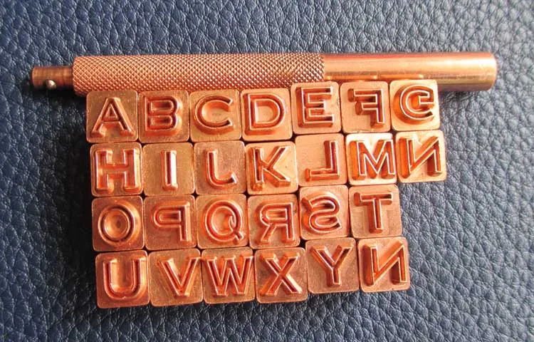 

DIY 26 Hollow Alphabet Stamp Tools set Leather Craft Carving Tools Senior Capital Letters Printing Copper with A Pole