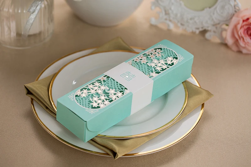 50 шт. Tiffany Blue, Свиток, лазерная резка, упакованная коробка для свадебных приглашений с узлом-бабочкой, для печати, свадебные украшения, принадлежности