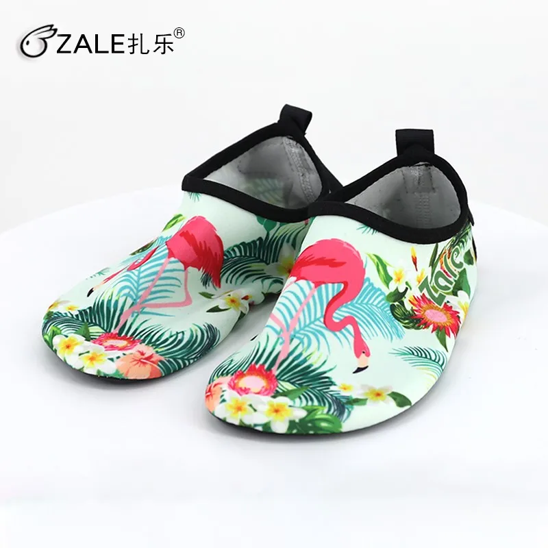 Zale Swimming Water Sports Shoes Christmas Gift Flamingo Kids Beach Camping Flat Soft Walking Sneakers Zapatos De Mujer |
