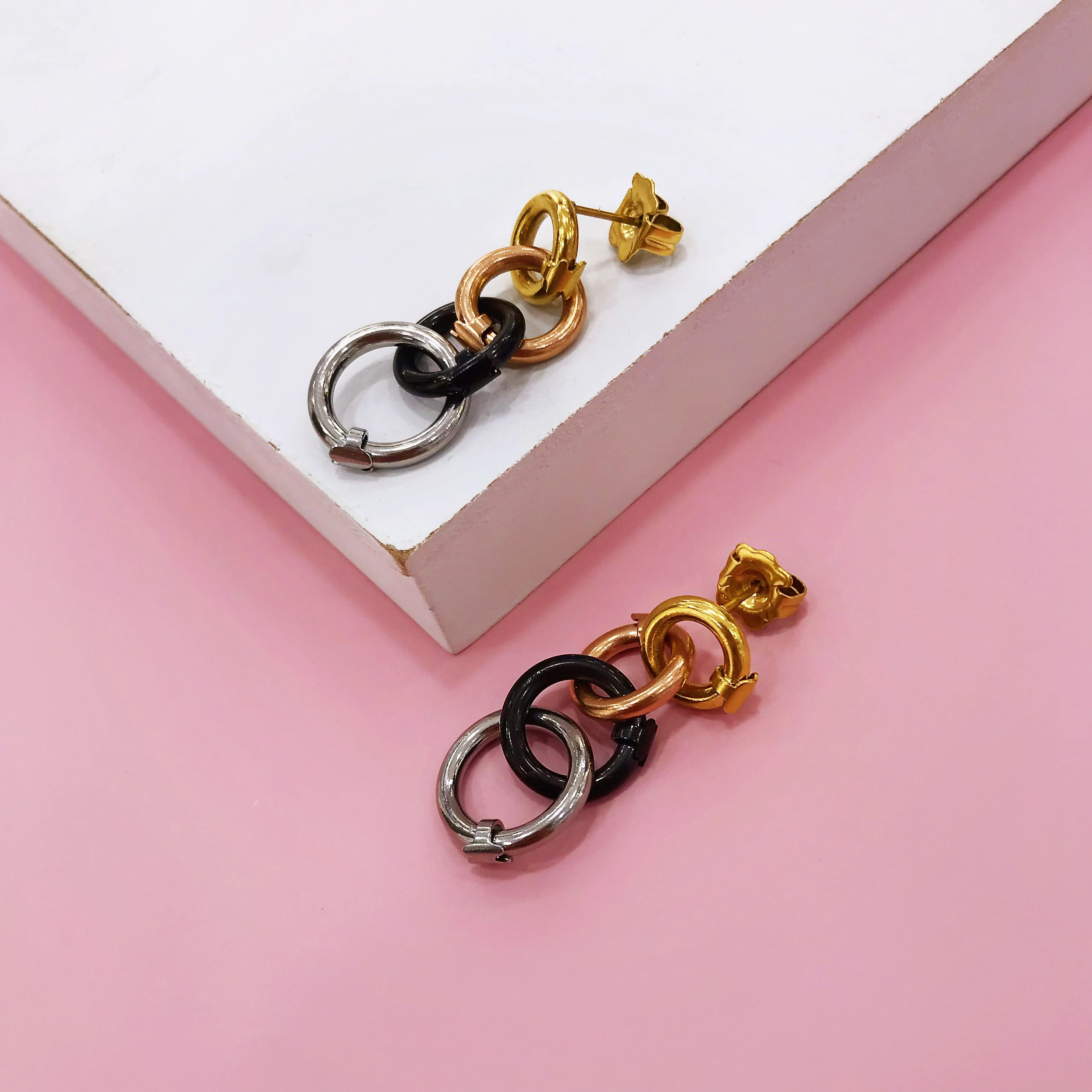 Brand Bear Simple Fashion Gold Geometric Round Geometric Earrings For Women Fashion Big Hollow Drop Earrings Jewelry