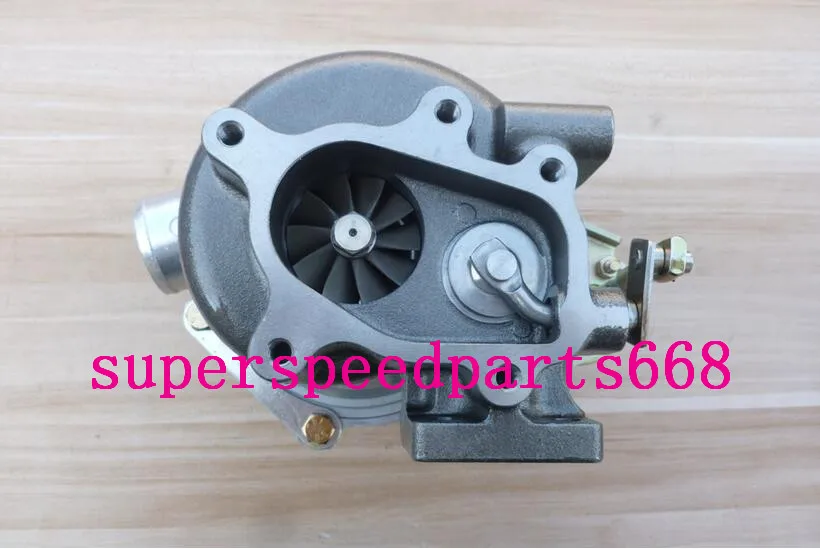 GT28 GT2870 GT2871 a/r.60 a/r.86 T25 фланец 5 болтов 250-400 л.с. с масляным охлаждением внутренним