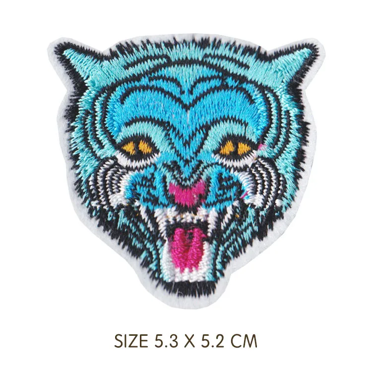 Cartoon Animal Husky Pug Dog Patch Embroidered Cute Badges Hippie Iron on Kids Patches for Clothes Stickers Badge - Цвет: Медь