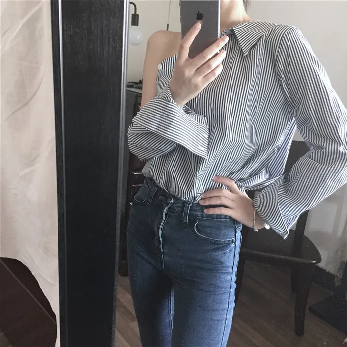 Женская винтажная блузка на одно плечо синяя с косой пряжкой без бретелек