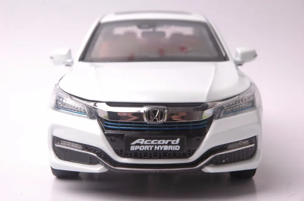 1:18 литья под давлением модели для Honda Accord 10 Спорт Гибридный белый сплав игрушечный автомобиль миниатюрный коллекция подарки MK10 10th поколения