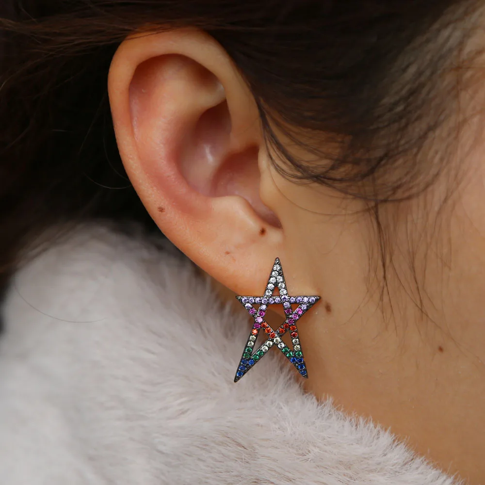 Женские серьги Звезда Давида Разноцветные с разноцветными Фианитами украшенные