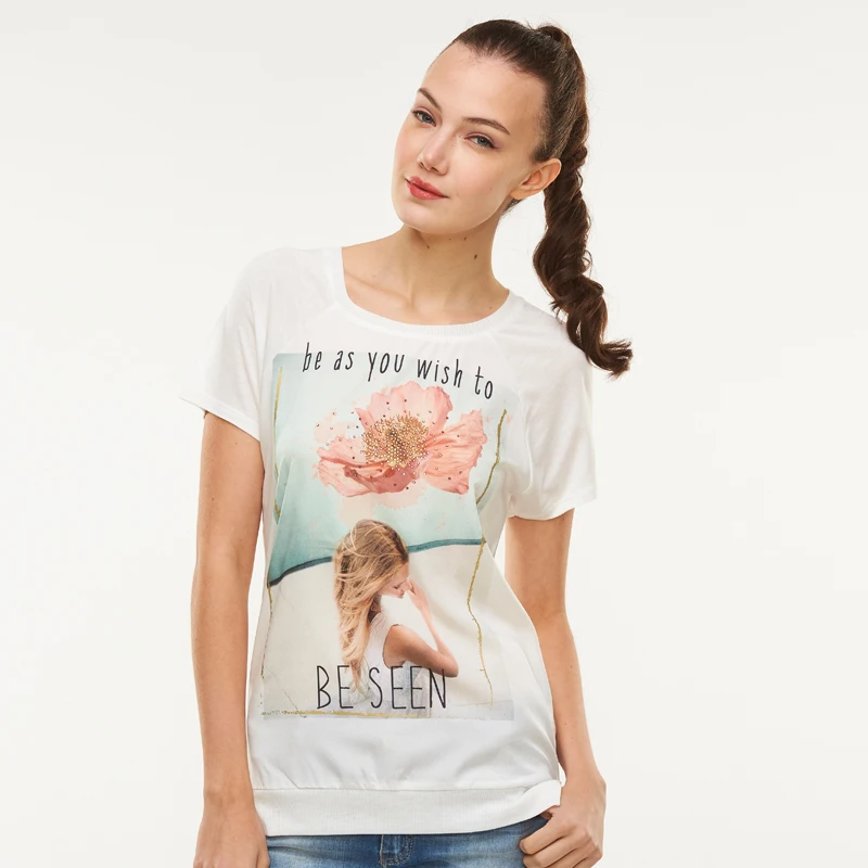 Женская модная футболка с короткими рукавами круглым вырезом и принтом