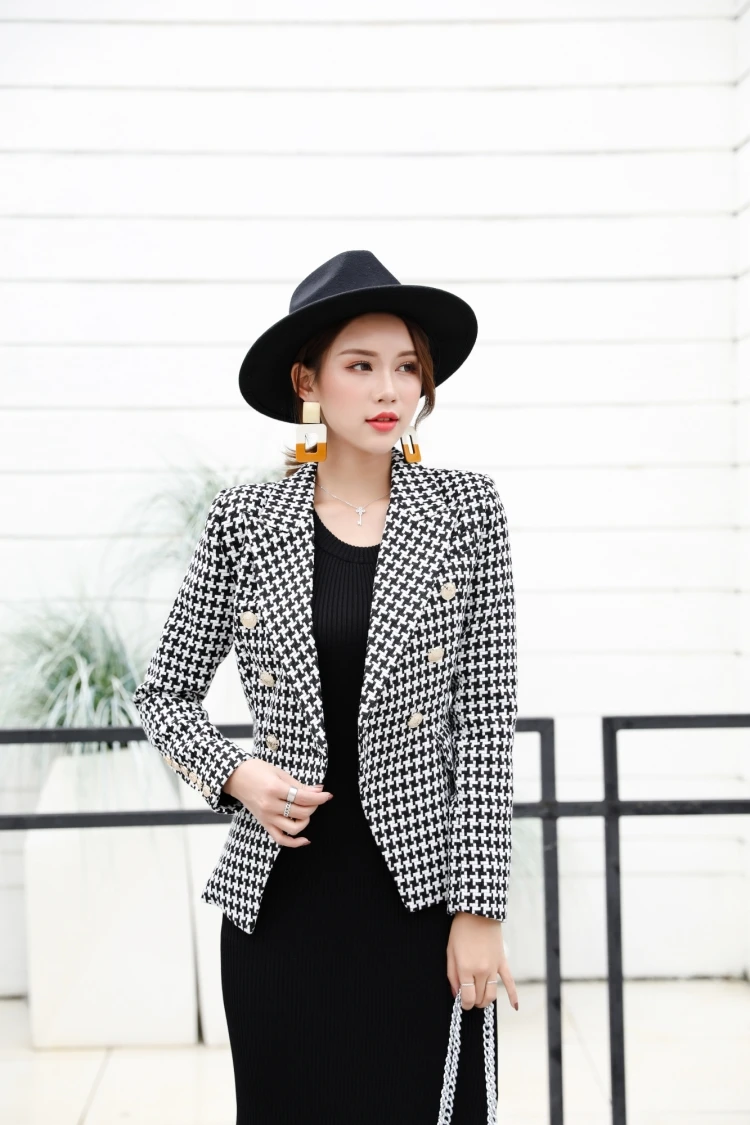 High quality 2019 new fashion black and white fabric pattern printing slim metal button long sleeve women's jacket Blazer