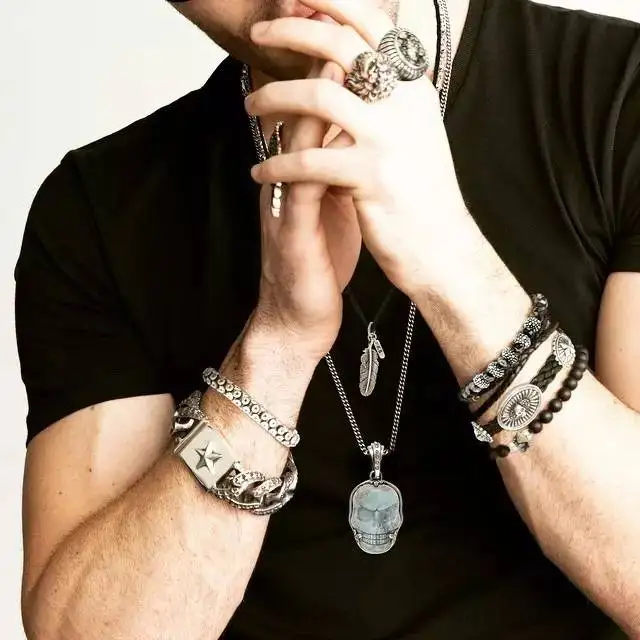 Подвеска в виде черепа из серебра 100% пробы с фианитами | Украшения и аксессуары