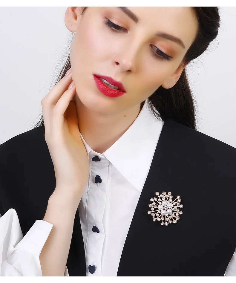 Pearl Metal Pins Brooches Snow Flower CZ Famous Woman Imitates Brooch Pin Korean Cardigan Fashion Shawl Button | Украшения и