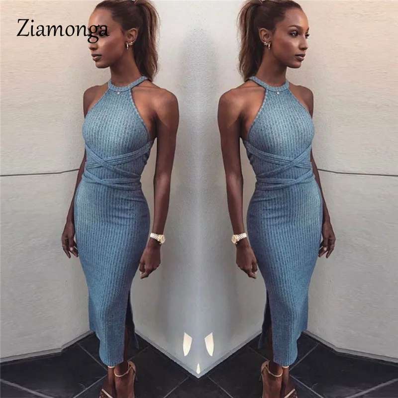 Женское облегающее платье с лямкой вокруг шеи открытой спиной и открытыми