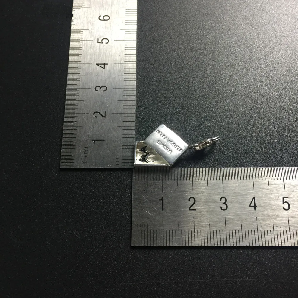 Женская спортивная шкатулка для обуви серебристого цвета|box charm|shoe charm silversilver shoe |