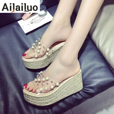 Женские летние шлепанцы на танкетке сандалии толстом каблуке с открытым носком и