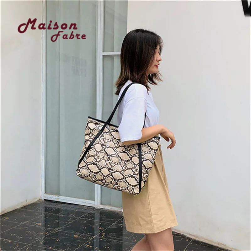 Женская кожаная сумка тоут Большая вместительная с принтом в виде змеи|Сумки