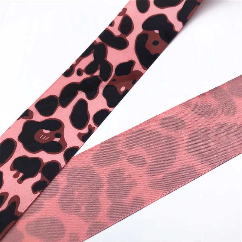 Атласные ленты и бабочки Hot Pink с леопардовым принтом 10/15/25/40 мм в рубчик