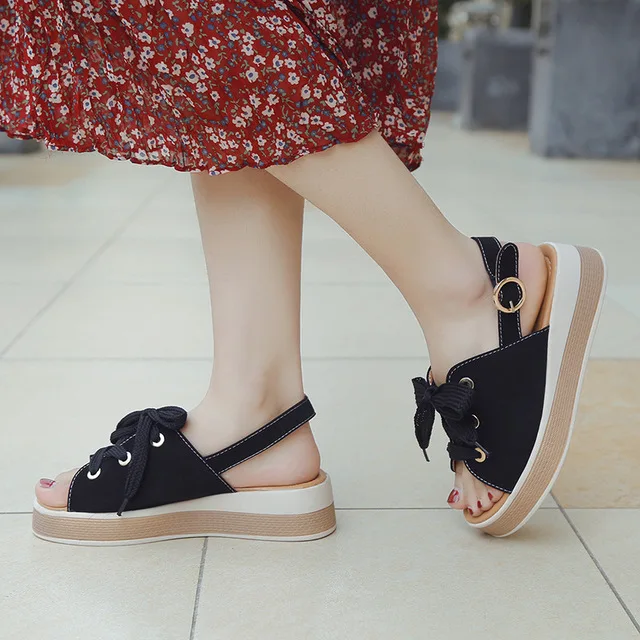 Женские модные повседневные сандалии-гладиаторы на танкетке с открытым носком