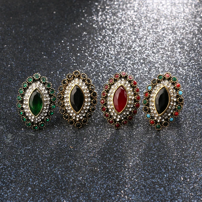 Женское Винтажное кольцо с большим овальным кристаллом | Украшения и аксессуары