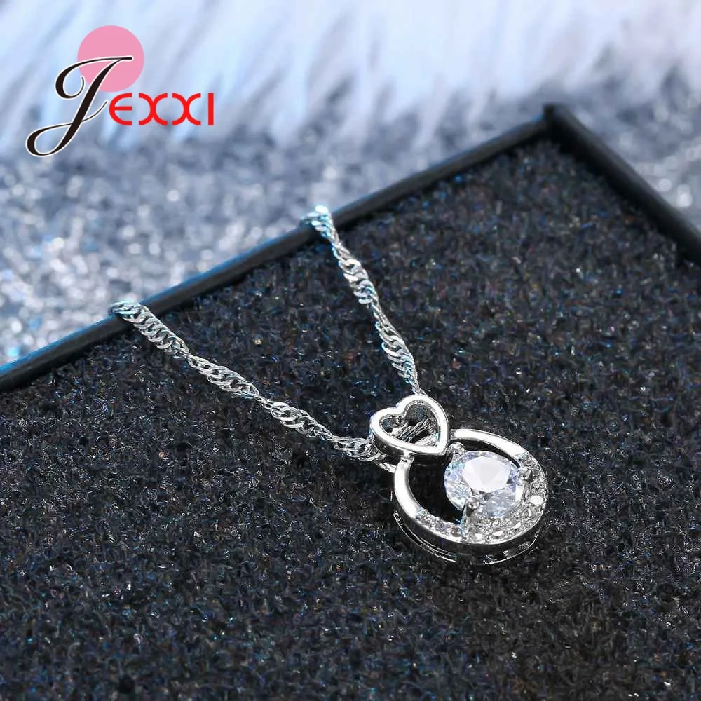 Женское ожерелье и кулон из серебра 925 пробы со стразами