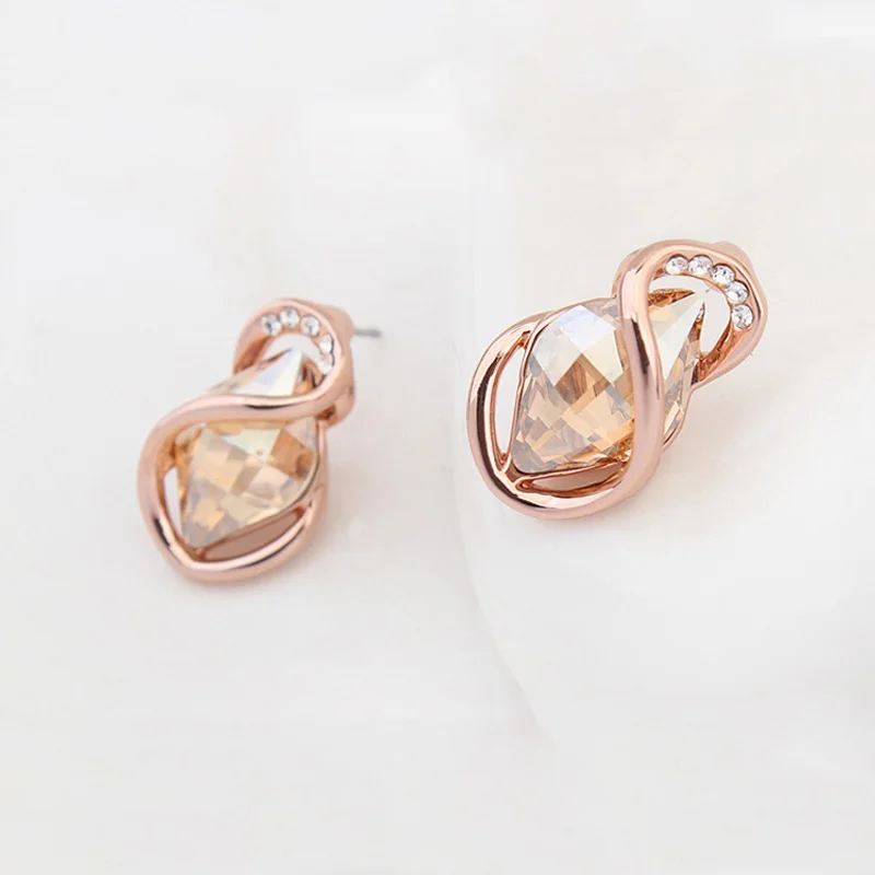 Женские Геометрические серьги гвоздики BAFFIN цвета розового золота с кристаллами