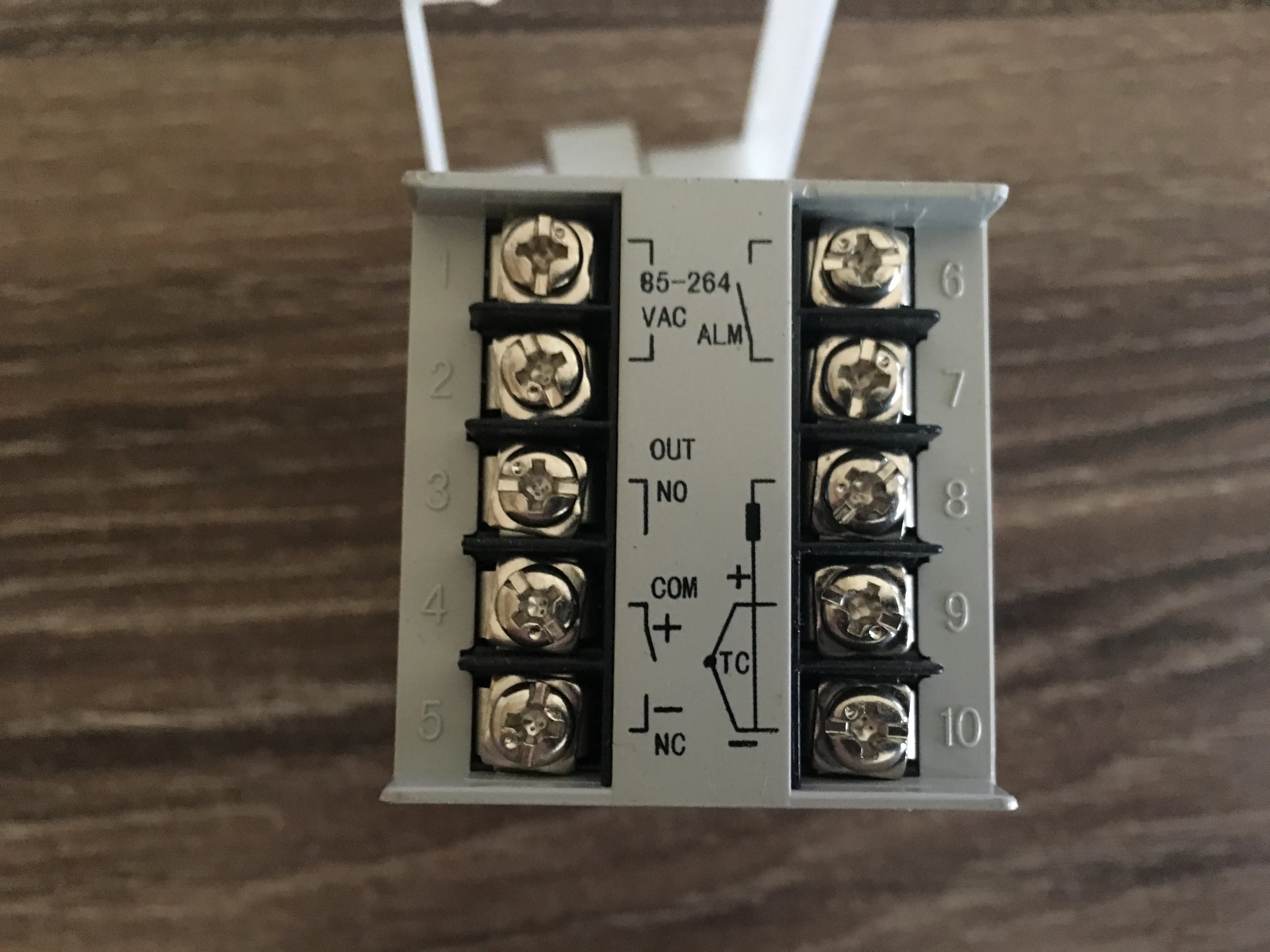 AISET NGG-5000 series temperature controller high quality NGG-5441 new original 0-400 type k