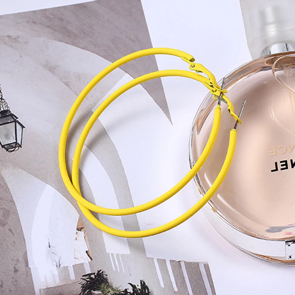 yellow 9 Colour Punk Big Size Hoop Earrings Ear Loop 50-70mm New Fashion Round Circle Earring Exaggerated Party Jewelry for Women - Окраска металла: yellow