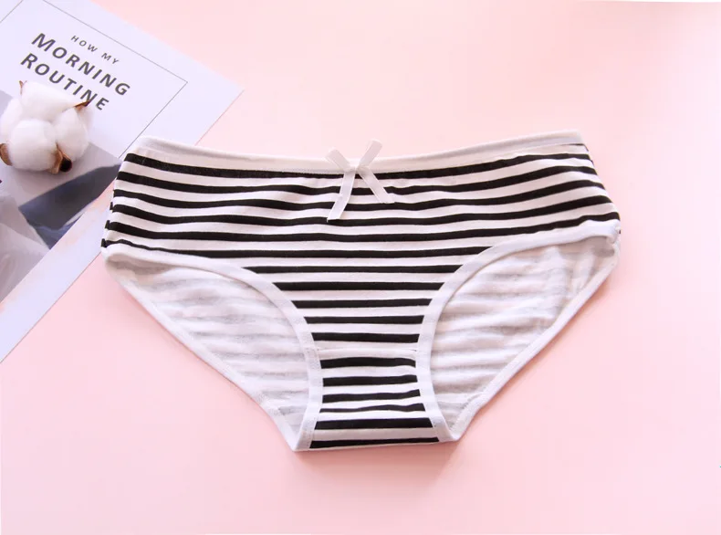 4pcs one lot mix colors Kids Underwear Girl Child Briefs 8019 | Мать и ребенок