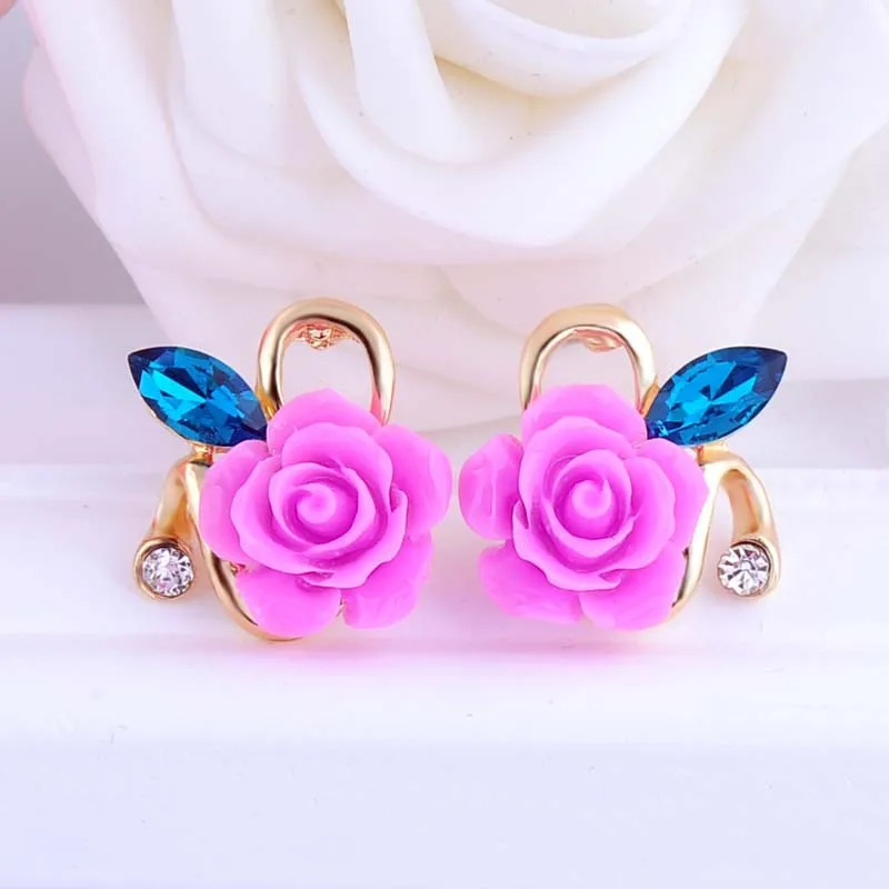 Женские серьги гвоздики с крупными фианитами классические золотого цвета