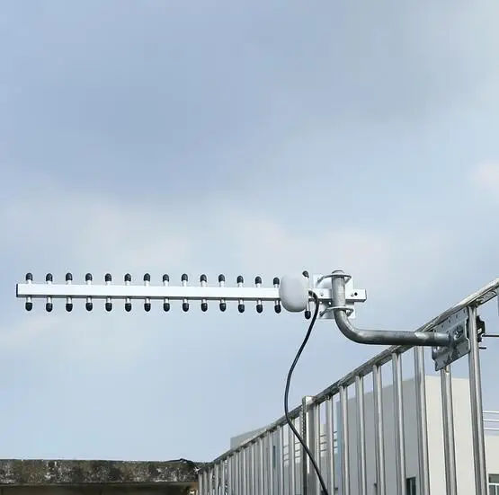 4G yagi с высоким коэффициентом усиления 28dBi 16 элементов 698-2700 МГц Антенна LTE 4g
